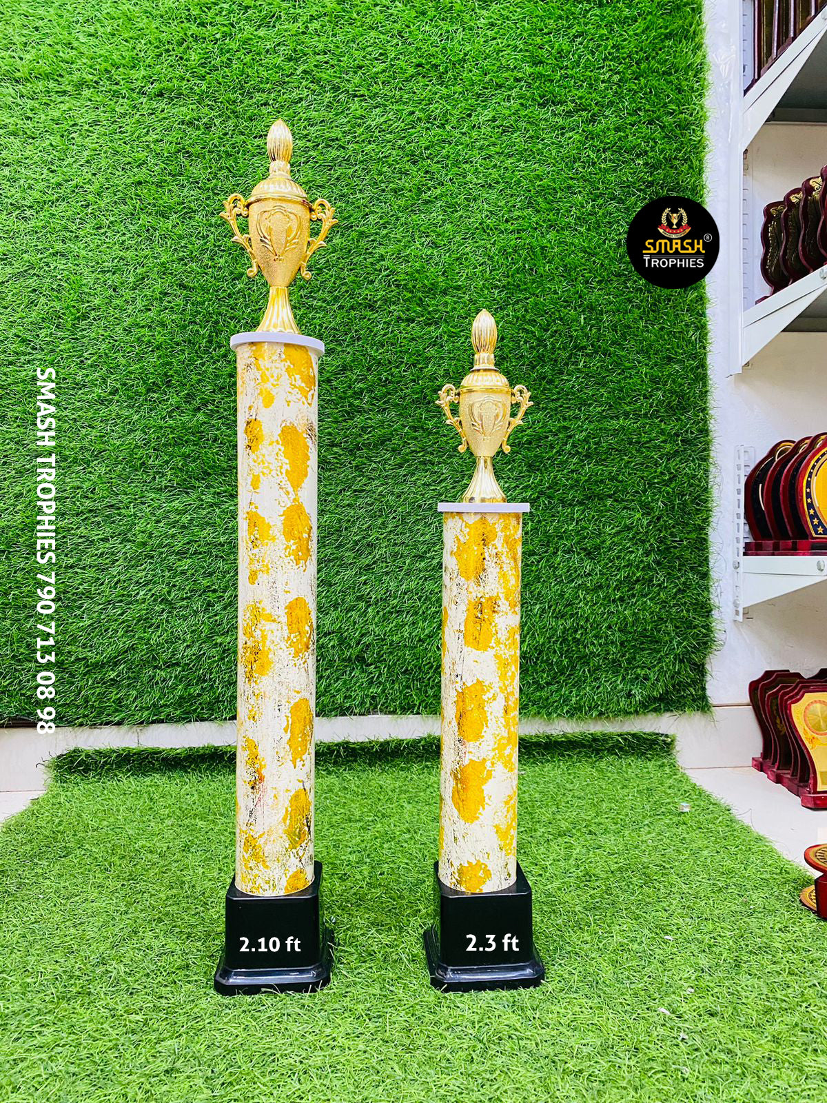 Low price plastic trophies 33-800