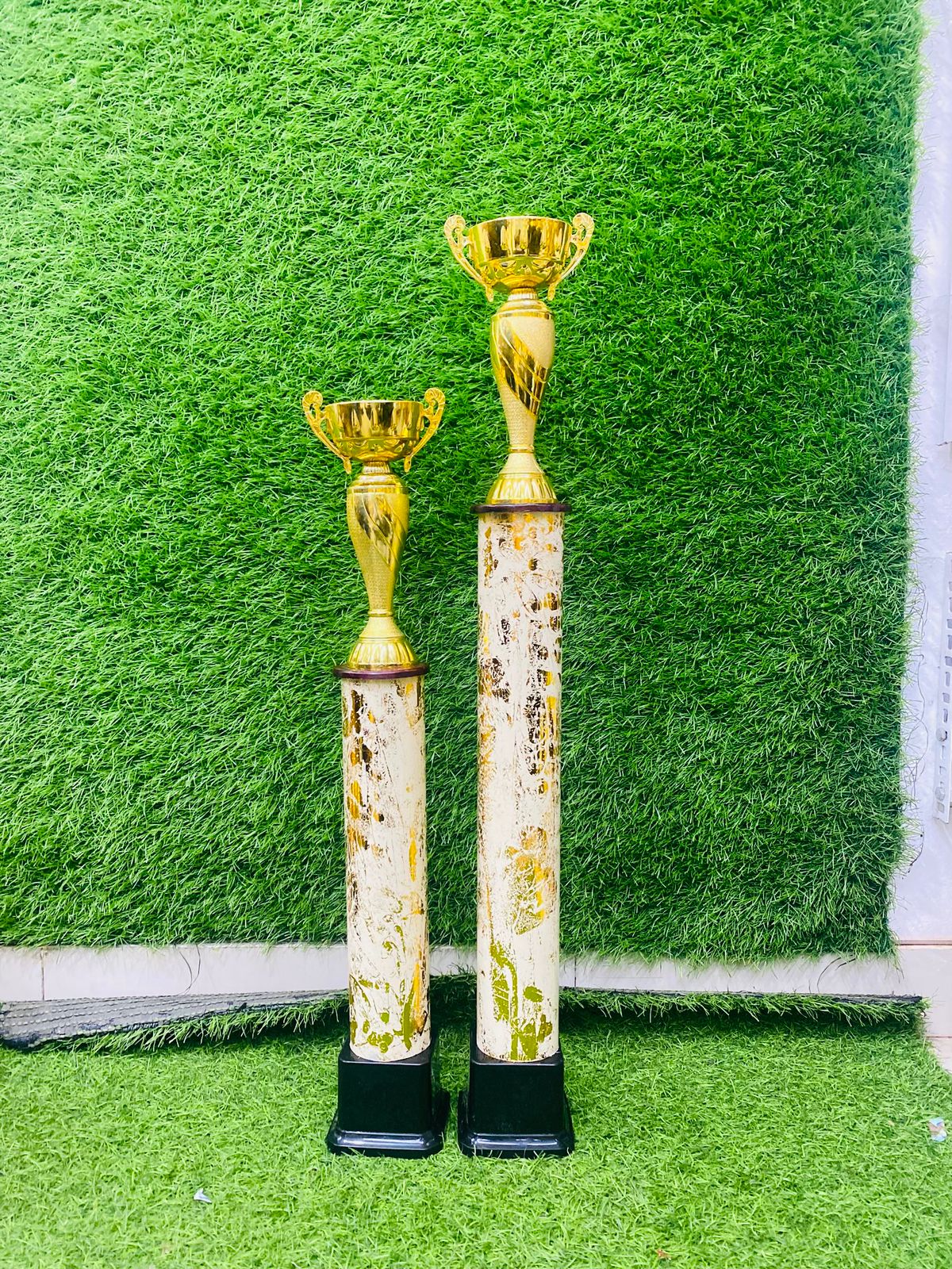 Low price plastic trophies 6530-850