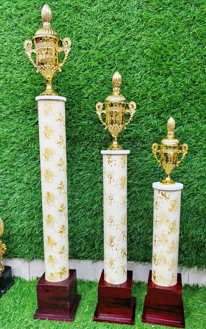 Low price plastic trophies 329-1150 WITH