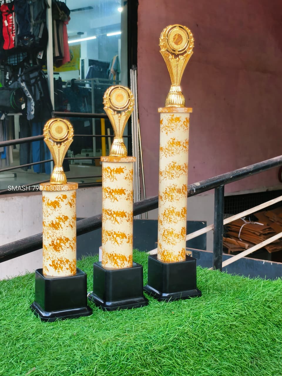 Plastic trophies 116 123