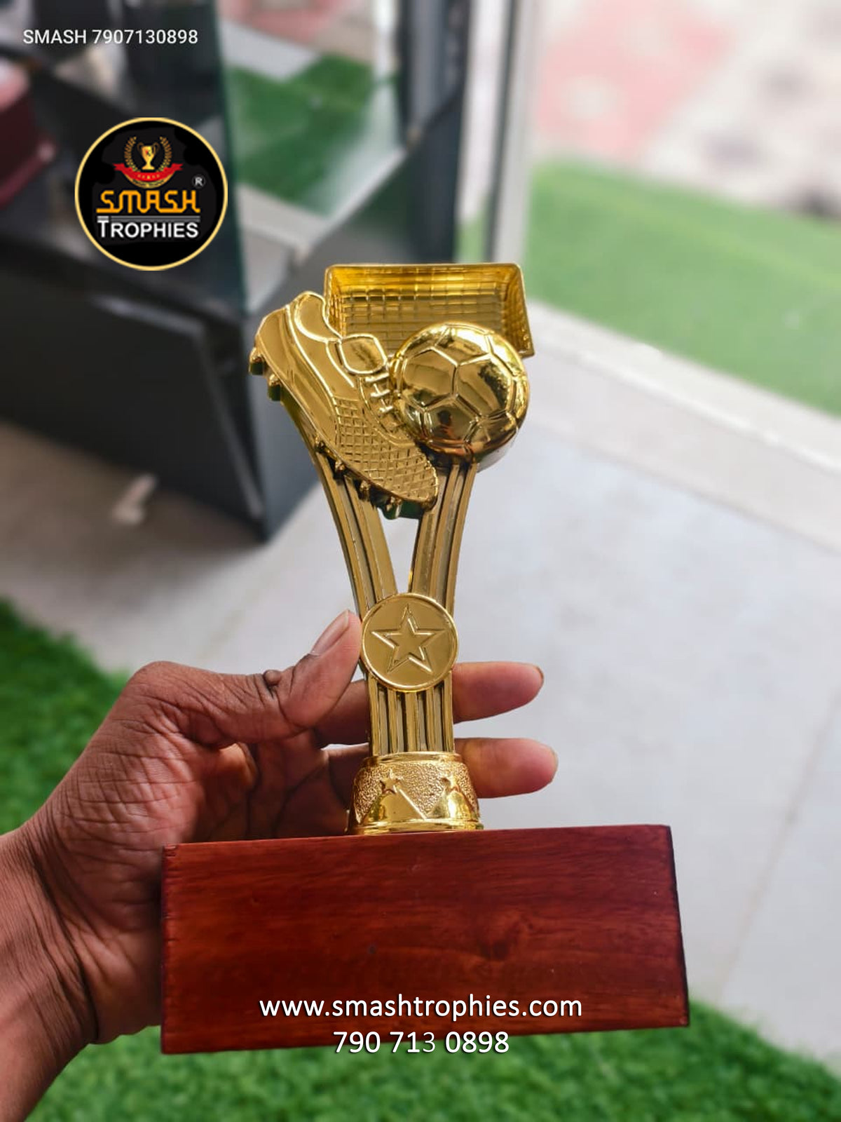 FOOTBALL INDIVIDUAL TROPHY F06-450