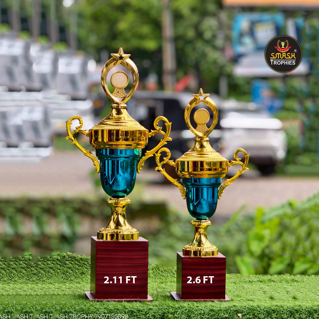 Plastic trophies 75-85 LM