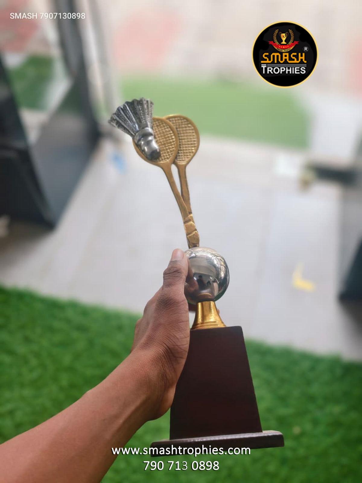 BADMINTON TROPHY M 427 - 450