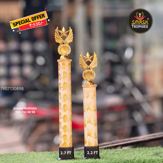 97-530 Plastic trophies wite