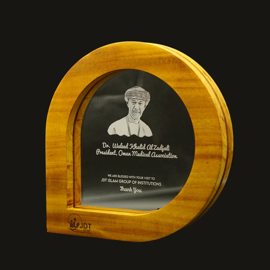 Solidify Success: Personalized Corporate Wooden Mementos