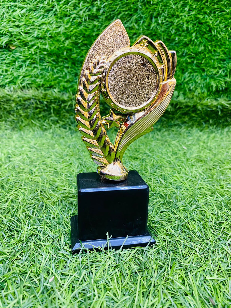 TROPHIES HUB – SMASH TROPHIES