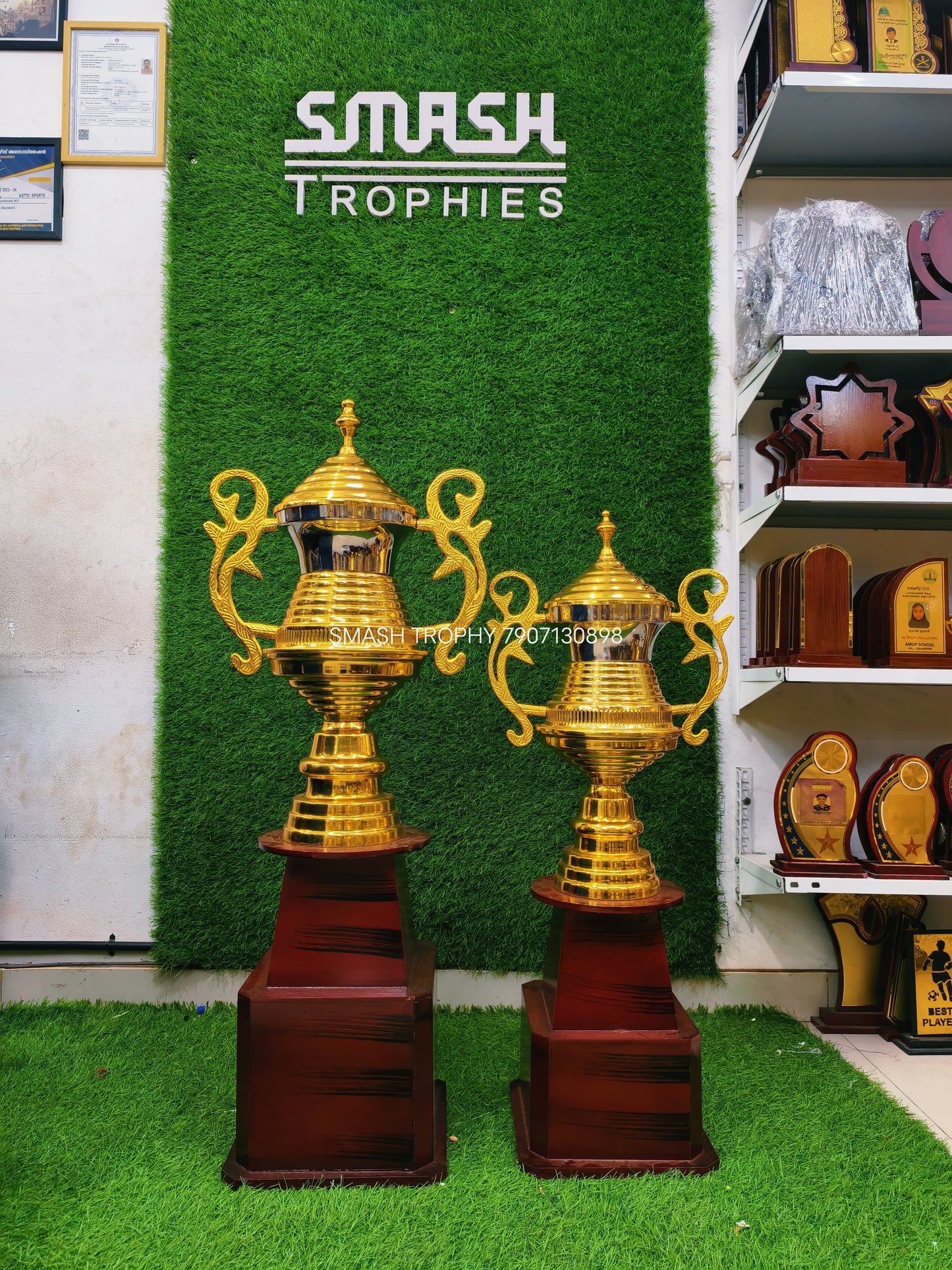 BIG Metal trophies 349 LM