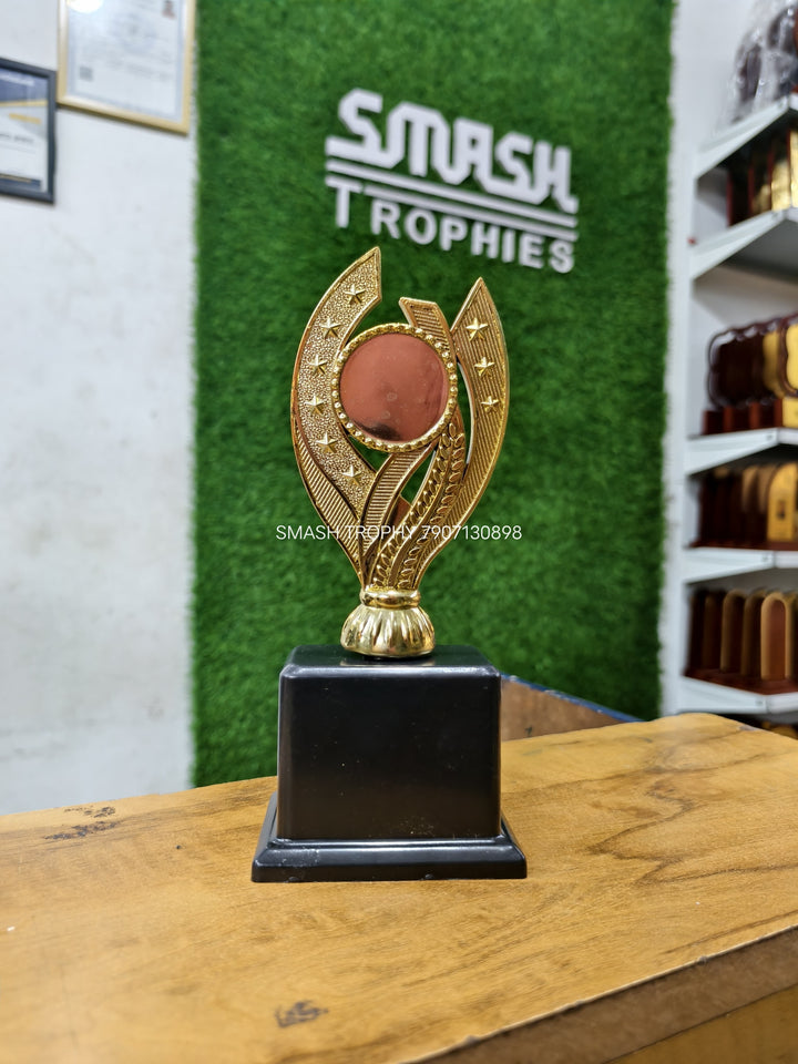 TROPHIES HUB – SMASH TROPHIES