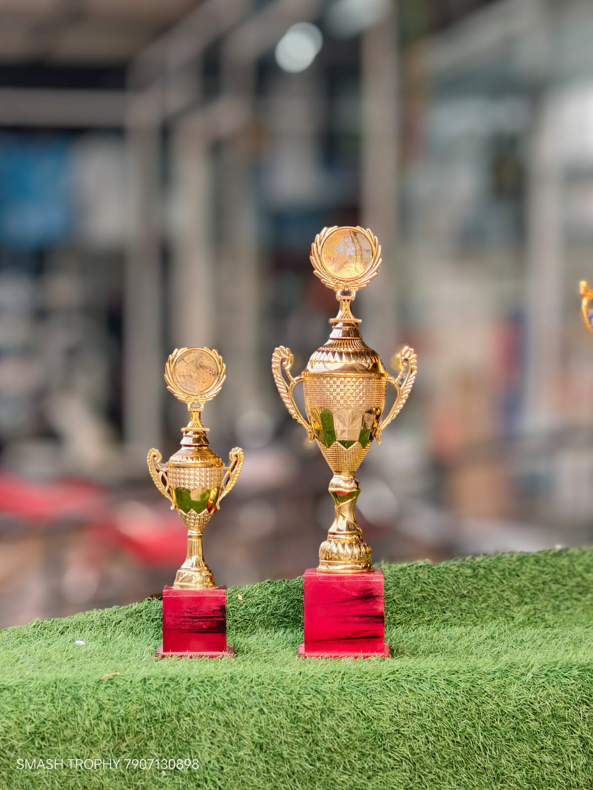 Plastic trophy MS750-602-1490