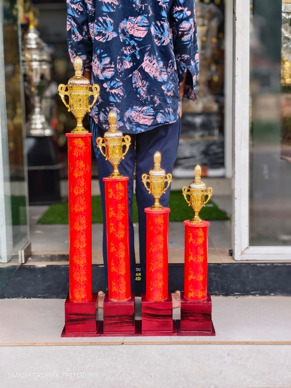 Plastic trophies329 LMS