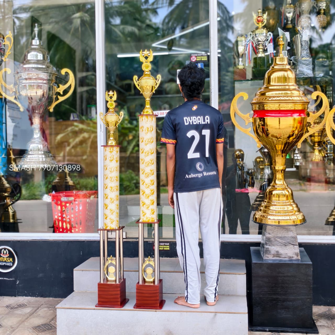 MS750-2800 Plastic trophies white