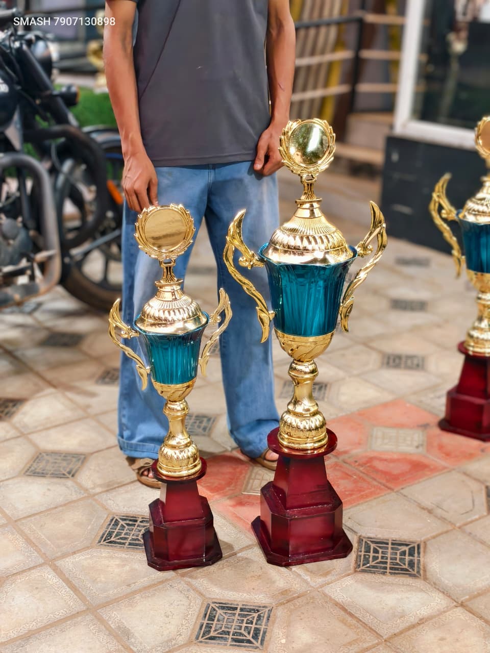 Plastic 2 Combo Trophy  422-L S 2450/-