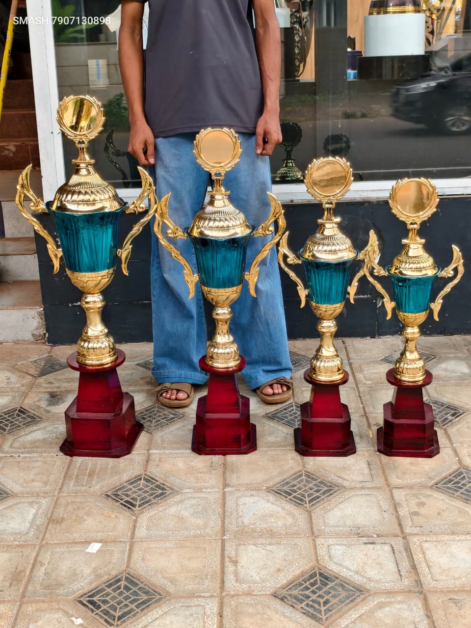 Plastic 2 Combo Trophy  422-4900/-