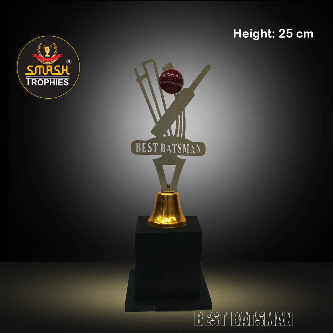823 BATSMAN – SMASH TROPHIES