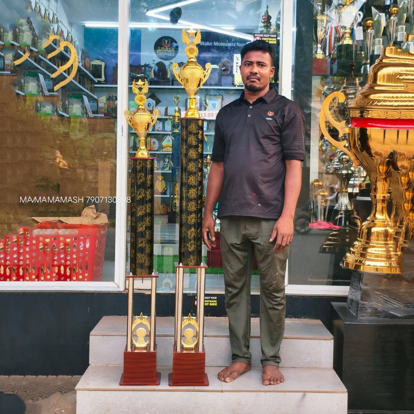 MS750-2800 Plastic trophies black